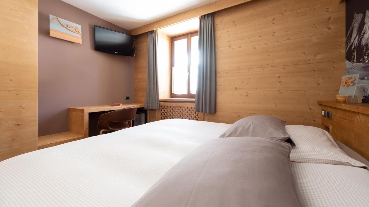 Hotel Compagnoni ซานตา กาเตรีนา วัลฟูร์วา ภายนอก รูปภาพ