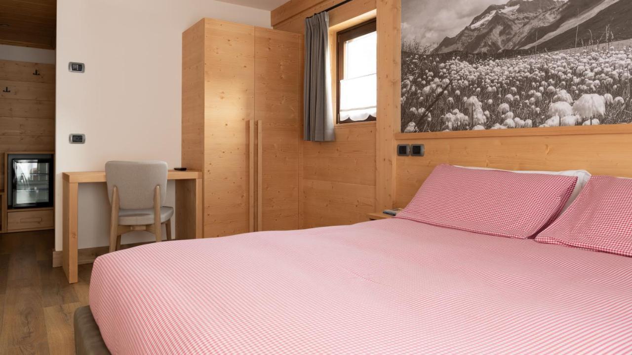 Hotel Compagnoni ซานตา กาเตรีนา วัลฟูร์วา ภายนอก รูปภาพ