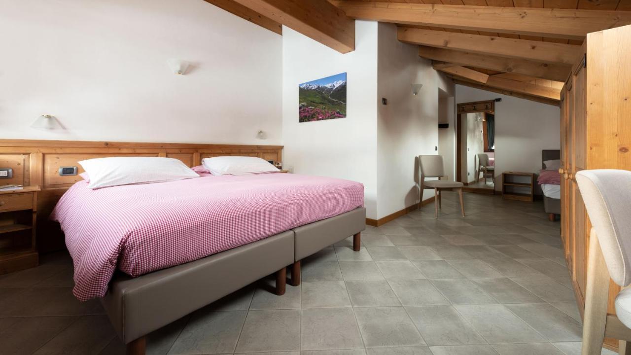 Hotel Compagnoni ซานตา กาเตรีนา วัลฟูร์วา ภายนอก รูปภาพ