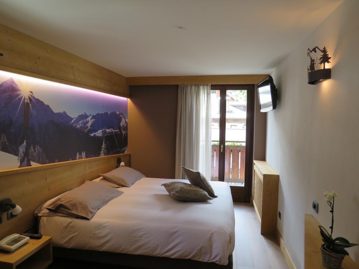 Hotel Compagnoni ซานตา กาเตรีนา วัลฟูร์วา ภายนอก รูปภาพ
